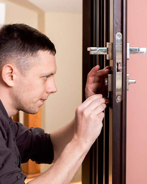 : Professional Locksmith For Commercial And Residential Locksmith Services in Lake Elsinore, CA